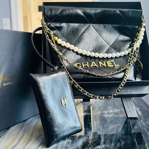 Chanel Black Quilted Leather Pearl-Trim Shoulder Bag